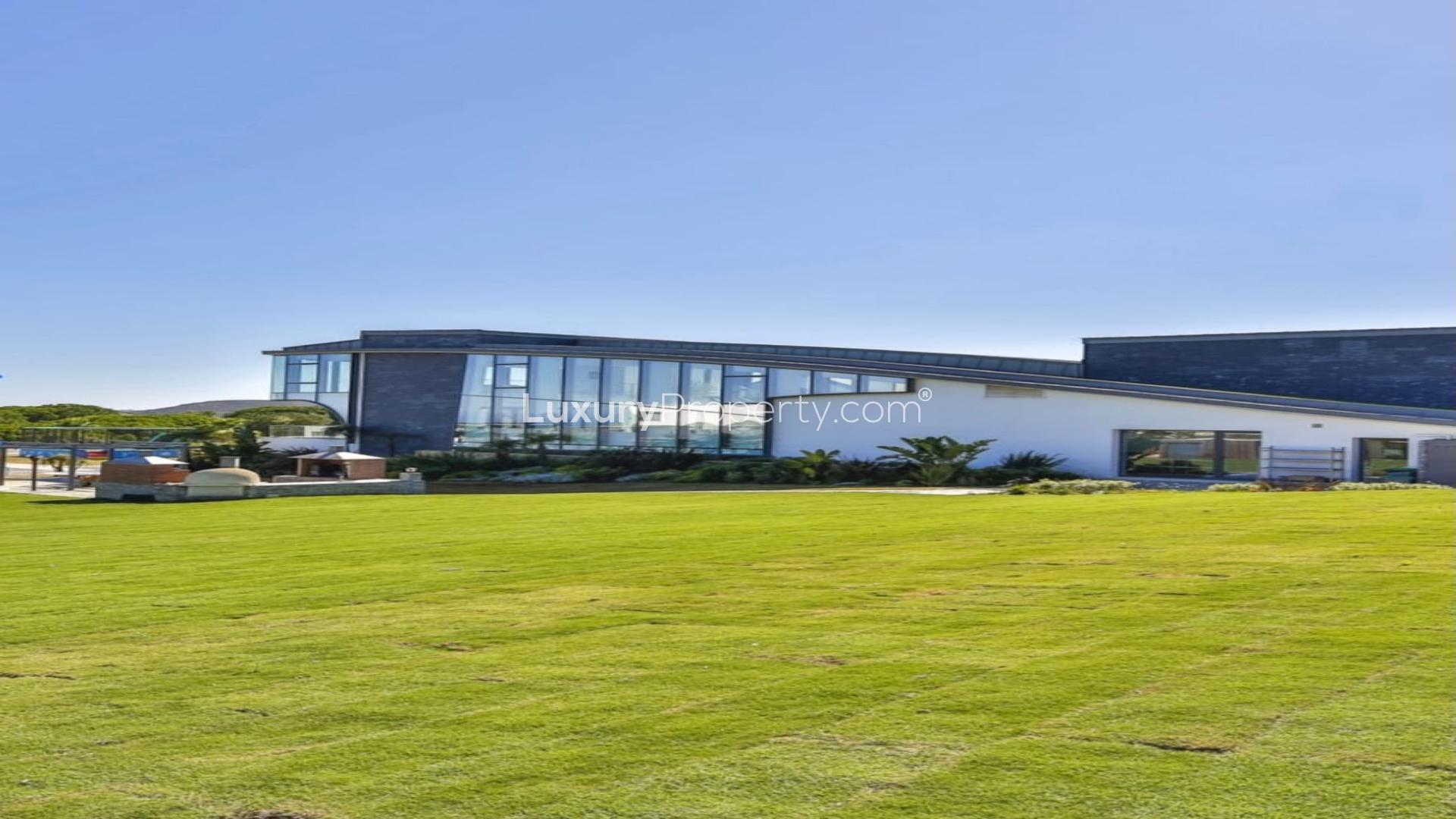 Luxury villa in Sotogrande with pool and modern architecture, for sale in Cadiz