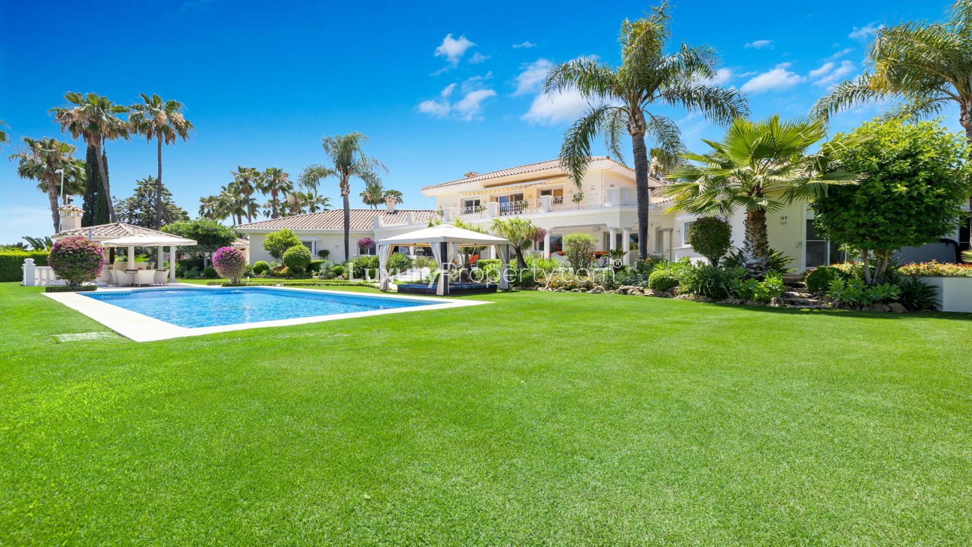 Luxury Nueva Andalucía villa with pool and garden, Marbella real estate for sale