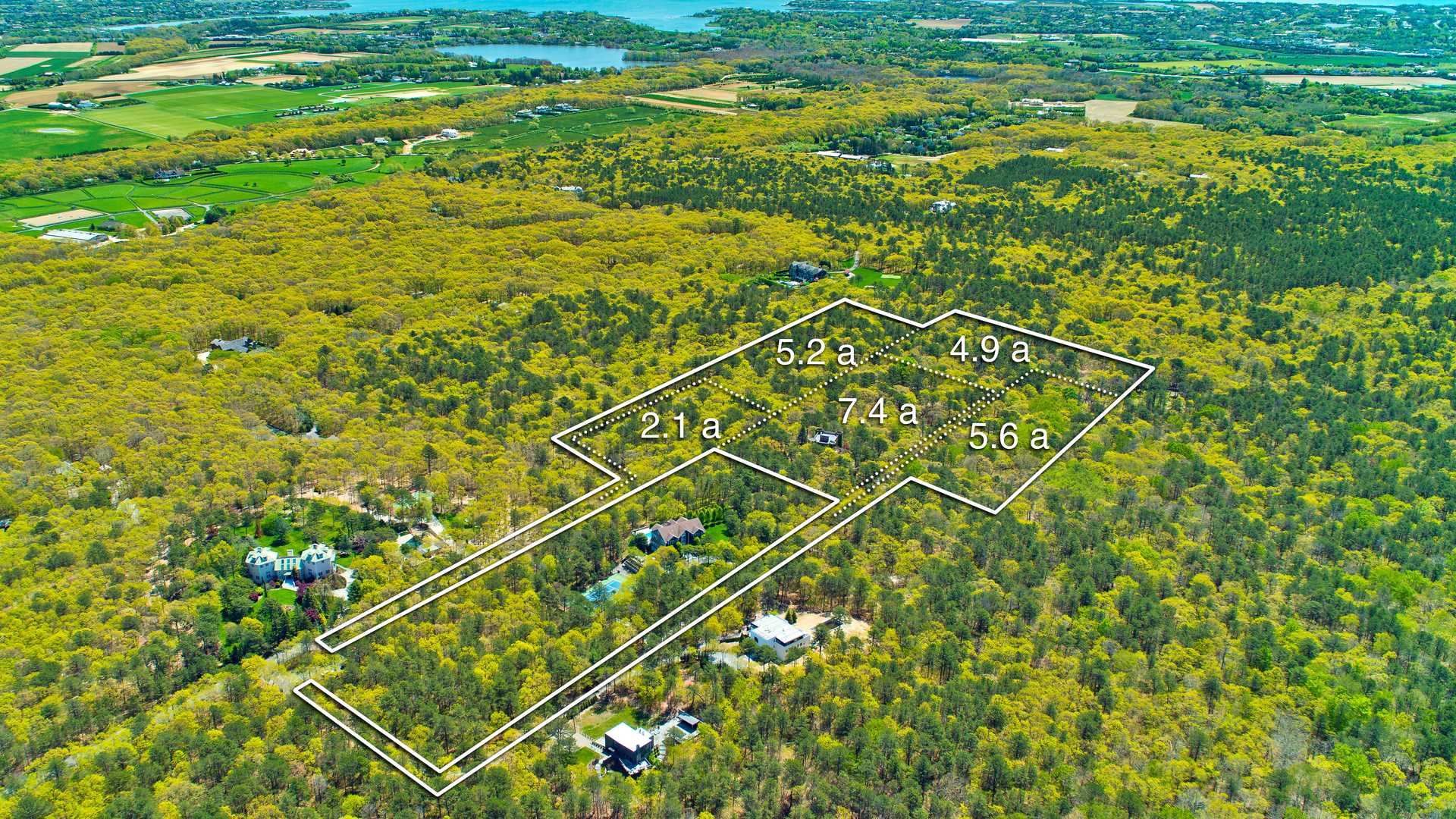 Aerial view of 19-acre land plot at 93 Castle Hill Court, Hamptons, Southampton