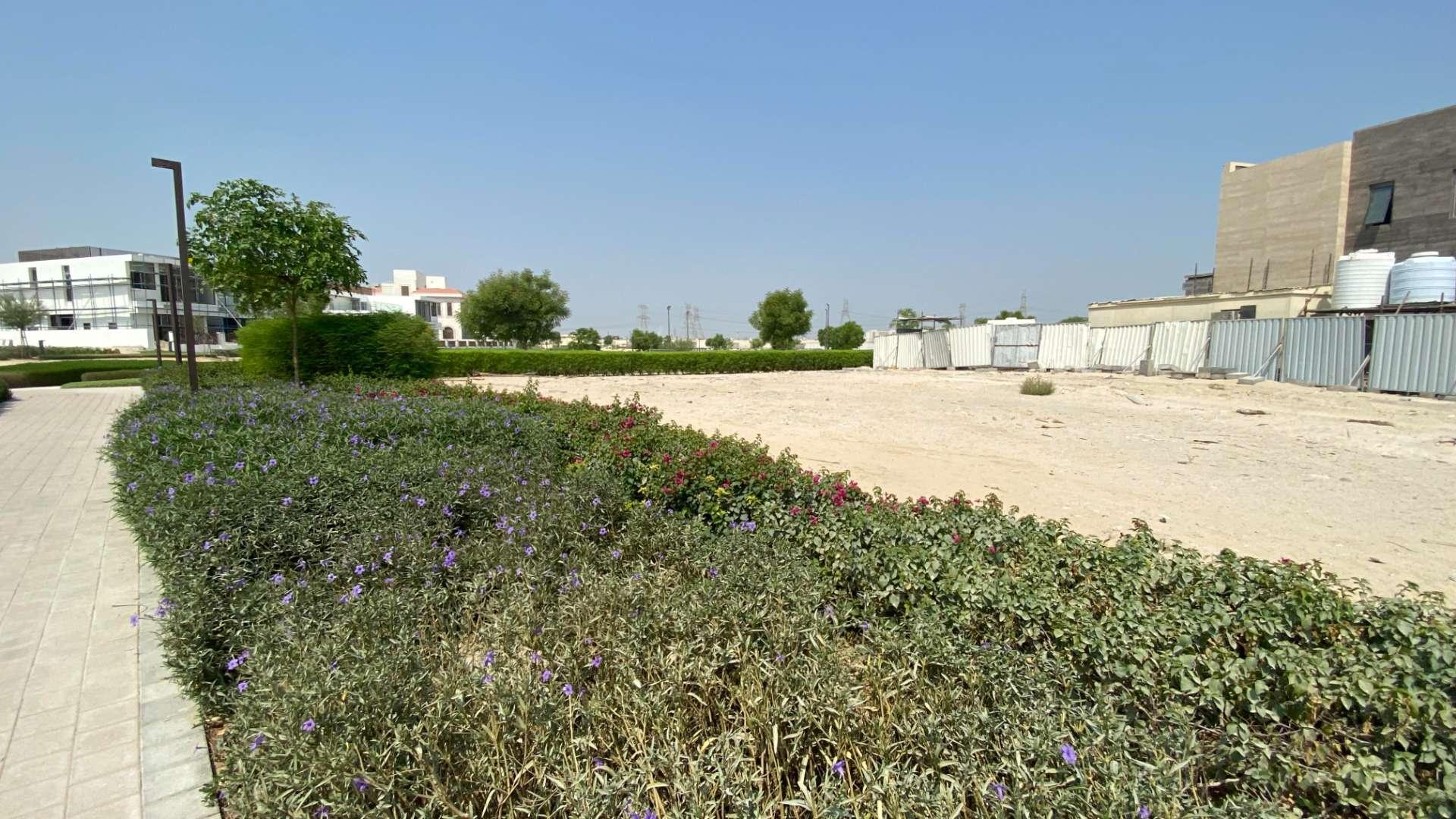 Park-facing residential plot for sale in Parkway Vistas, Dubai Hills Estate