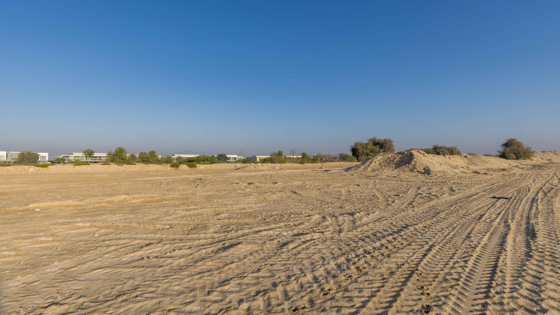 Plot for sale in Emerald Hills, Dubai Hills Estate, near golf course