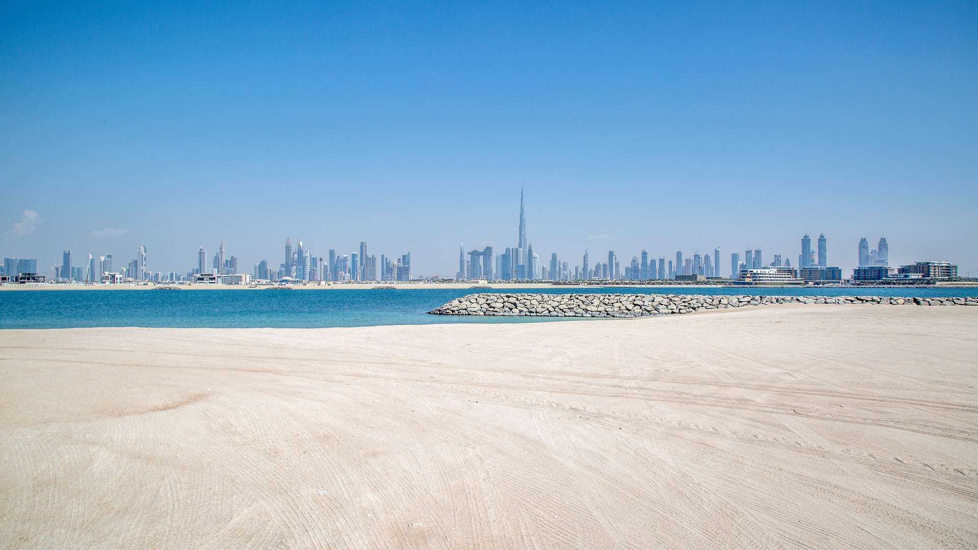 Exclusive beachfront plot for sale on Jumeirah Bay Island with stunning skyline views