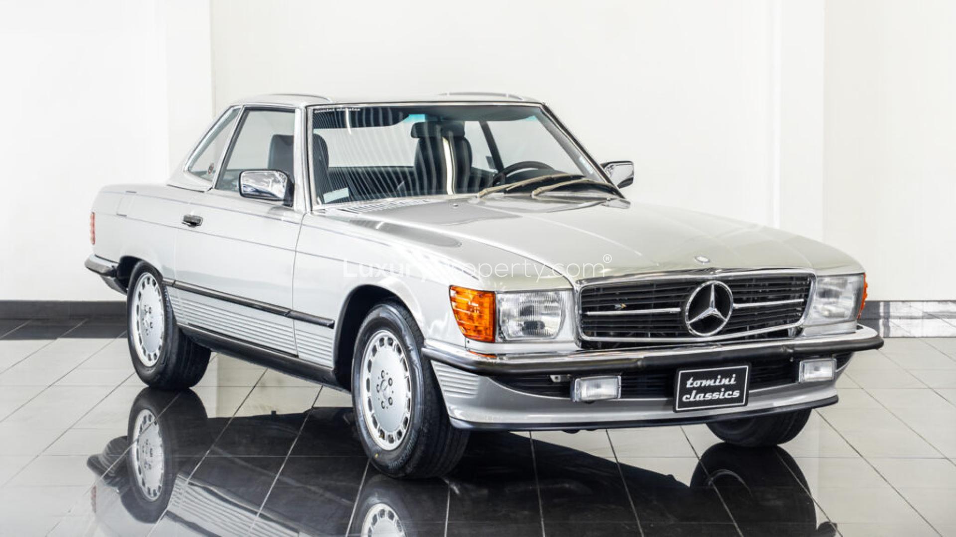 1987 Mercedes-Benz 560 SL for Sale in Dubai
