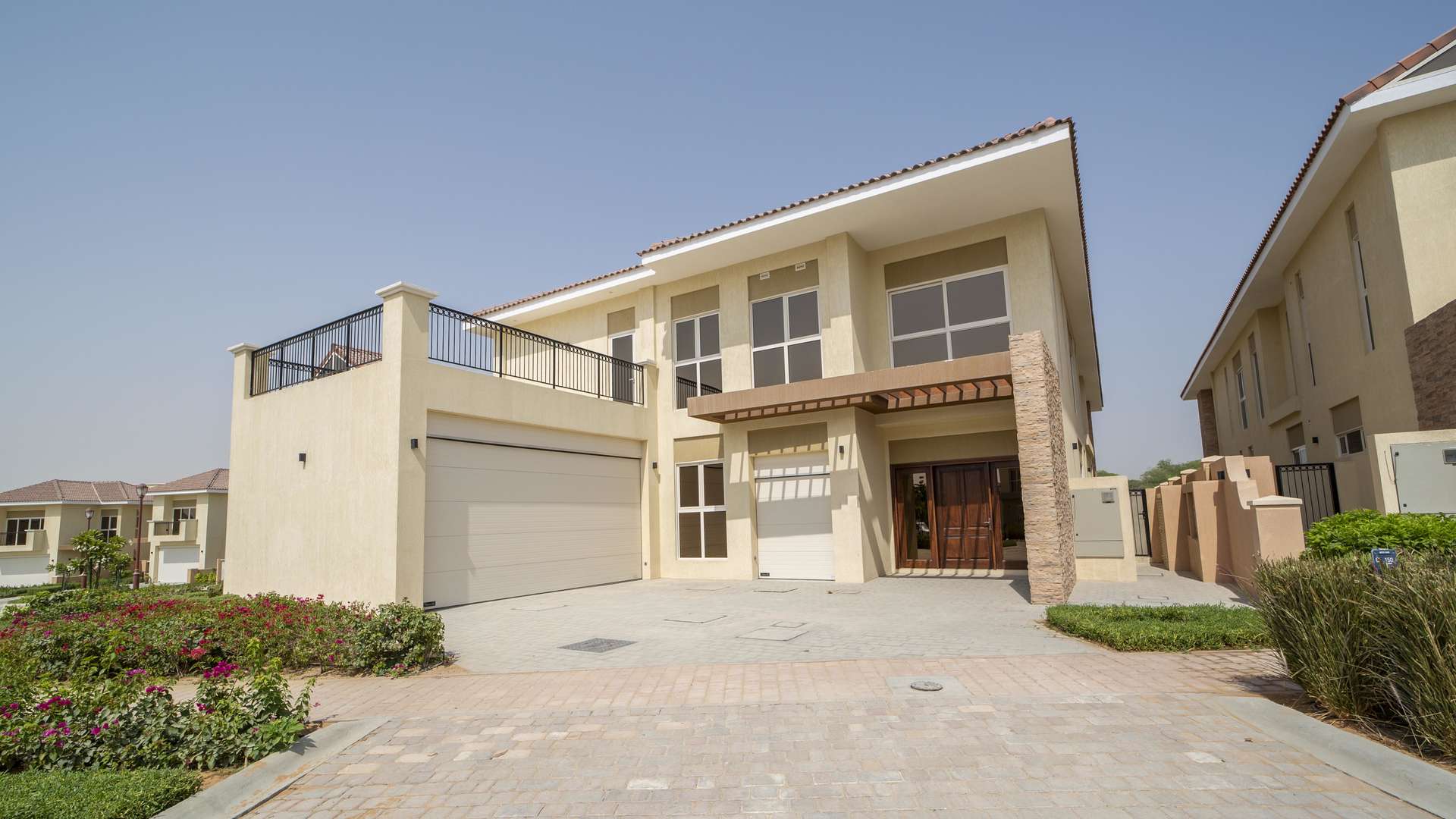Five-bedroom villa exterior in Sienna Views, Jumeirah Golf Estates, available for rent